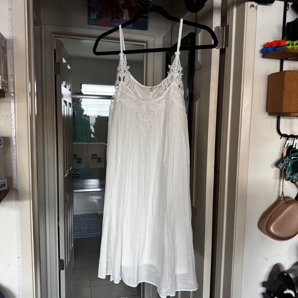 Women’s Small White Entro Dress